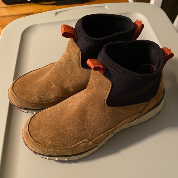 Men’s L.L. Bean Ankle Boots - Picture 4 of 10